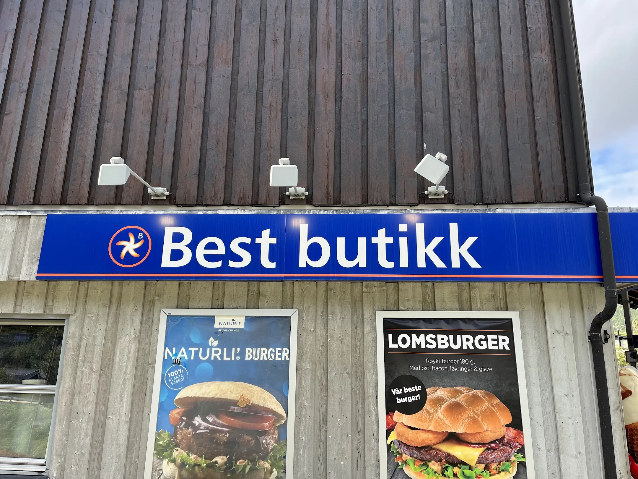 Best Buttik